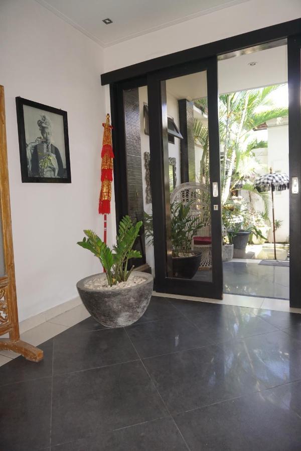 Villa Lingkar 89A Canggu Екстериор снимка