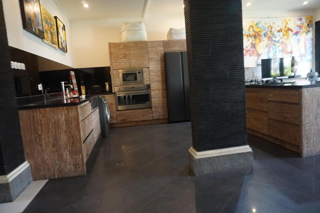 Villa Lingkar 89A Canggu Екстериор снимка