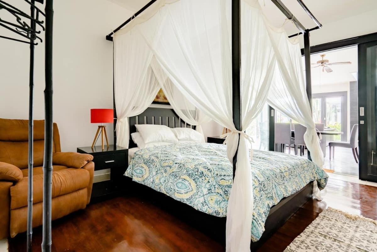 Villa Lingkar 89A Canggu Екстериор снимка