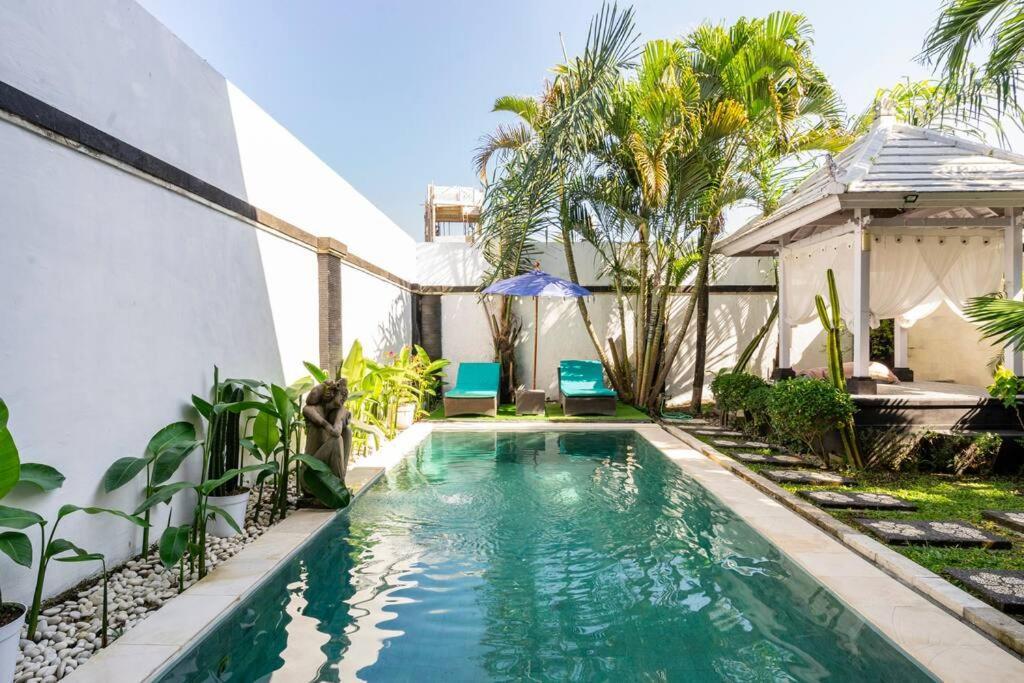 Villa Lingkar 89A Canggu Екстериор снимка