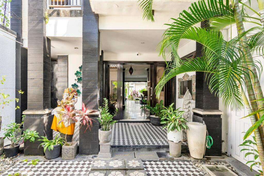 Villa Lingkar 89A Canggu Екстериор снимка
